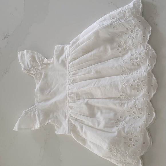 Size 6/9 Month Baby Girl Clothes - Gap, Jessica Simpson, Carters, & Ralph Lauren - Picture 3 of 5